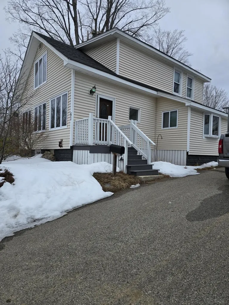 51 Lenox Street Sanford ME 04073