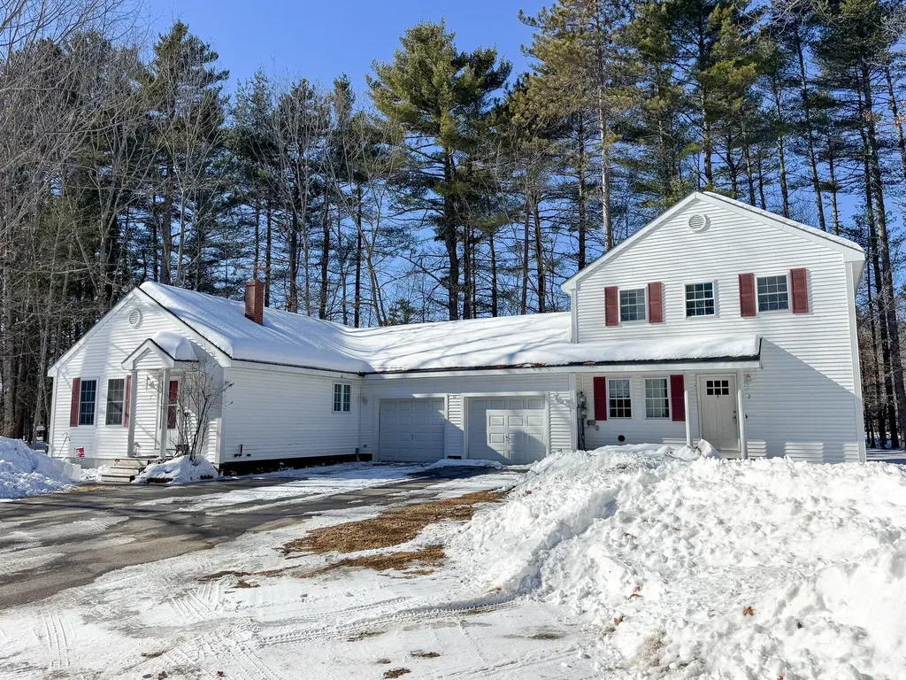 12 Strouts Way Gorham ME 04038