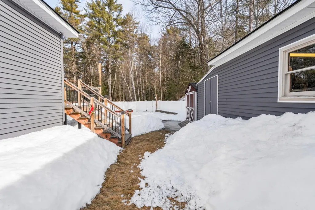 6 Prescelly Drive Skowhegan ME 04976