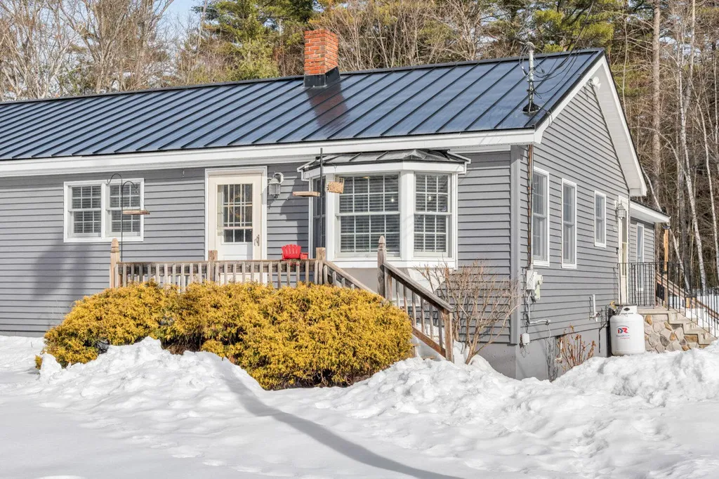 6 Prescelly Drive Skowhegan ME 04976