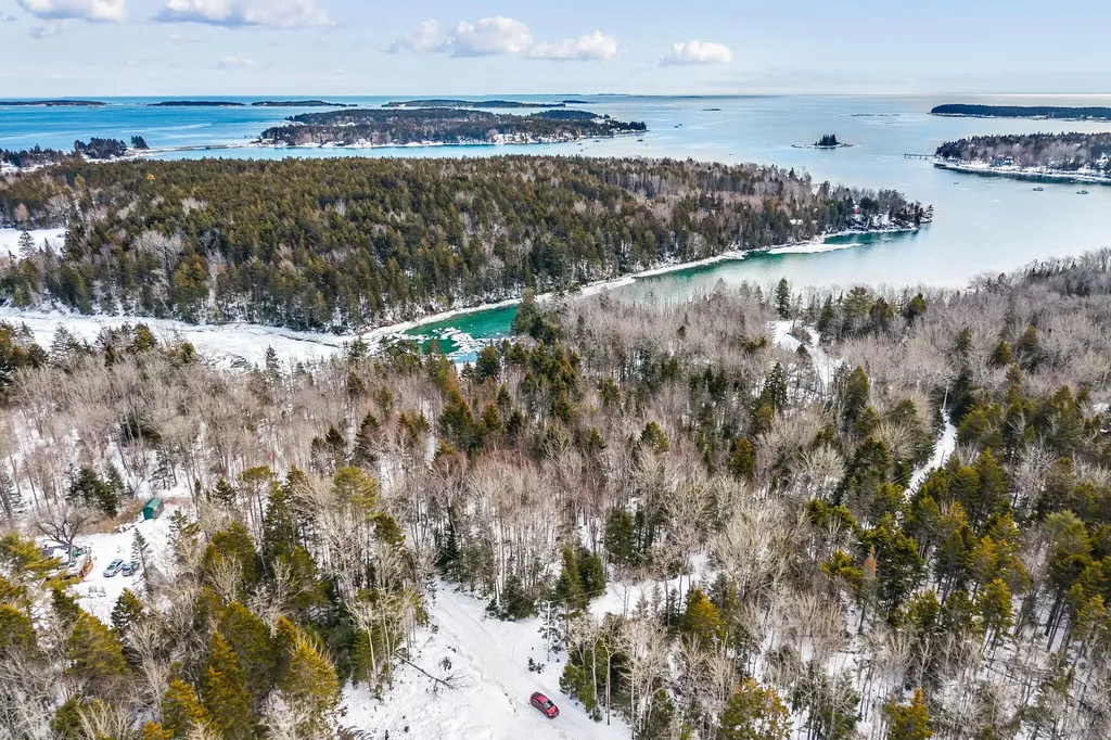 52 Atlantic Quarry Road Saint George ME 04860