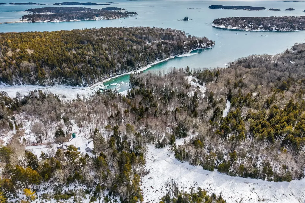 52 Atlantic Quarry Road Saint George ME 04860