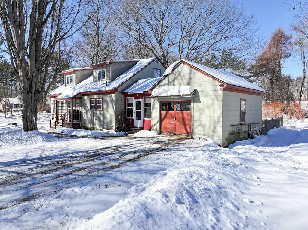 86 N Second Rangeway Road Oakland ME 04963