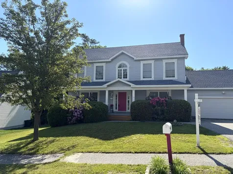 13 Oakwood Drive South Portland ME 04106