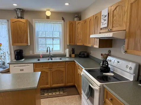 13 Oakwood Drive South Portland ME 04106