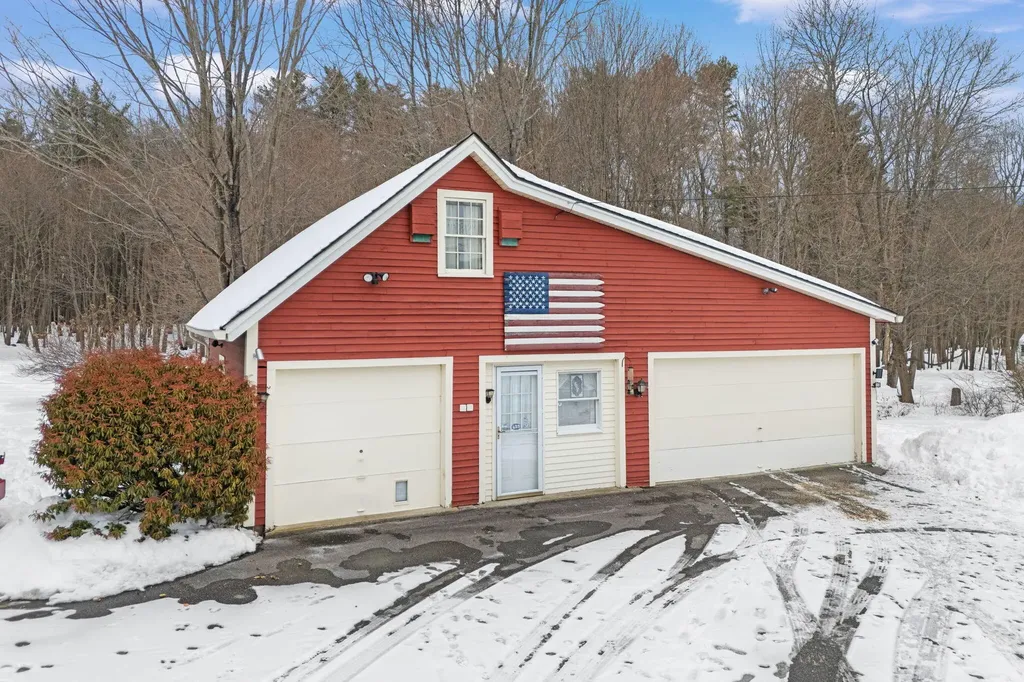 1128 State Road Eliot ME 03903