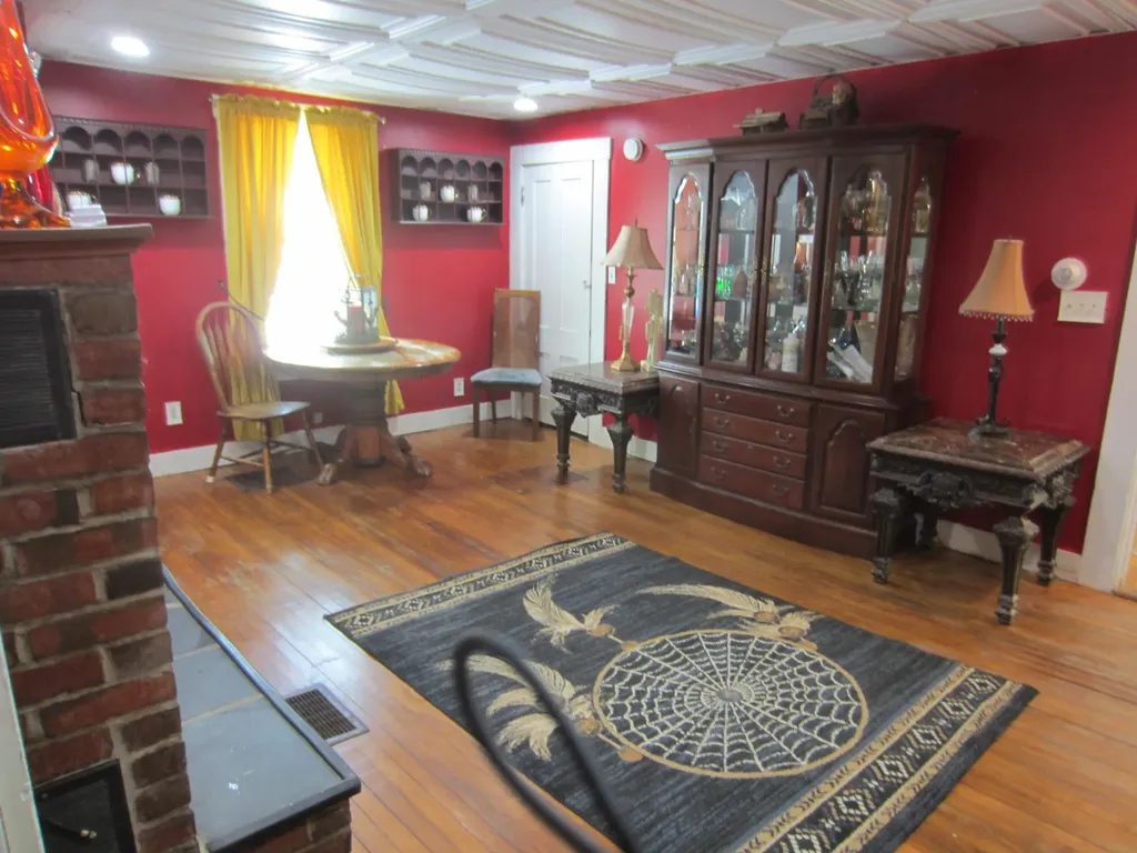 344 Main Street Lincoln ME 04457