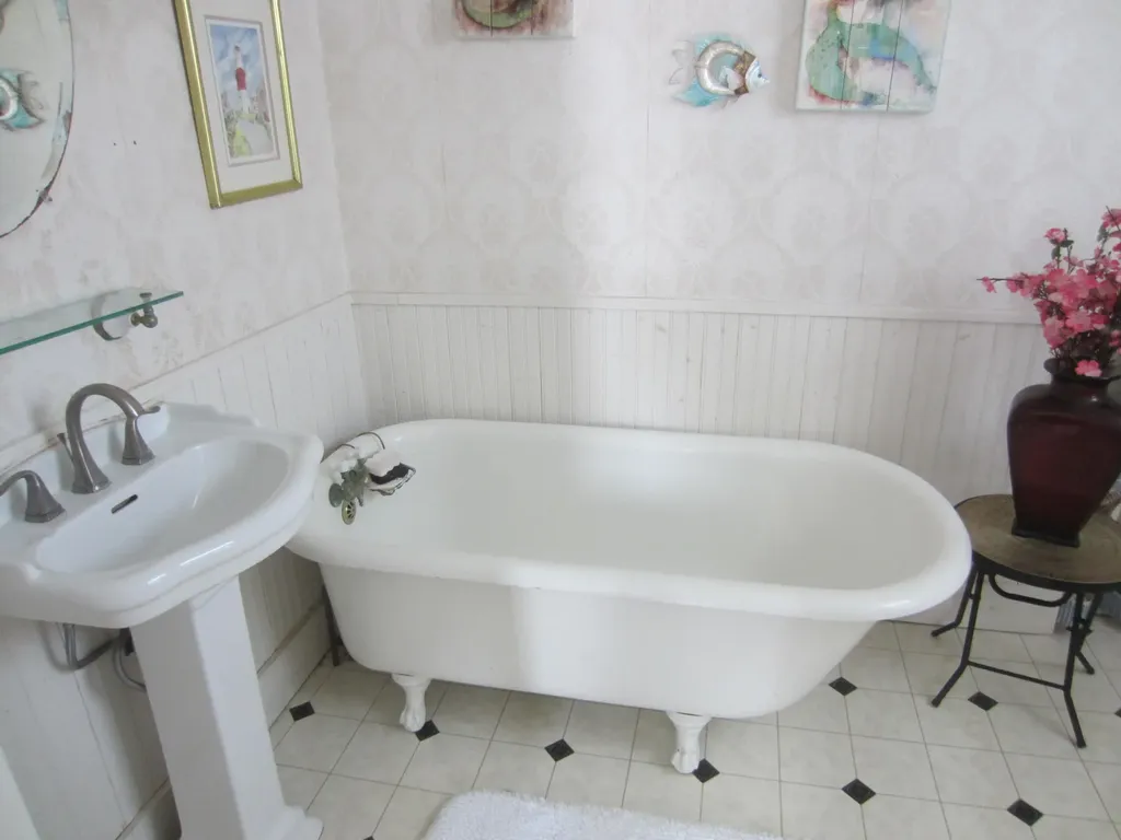 344 Main Street Lincoln ME 04457