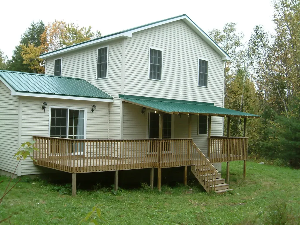 8 Martins Lane Glenburn ME 04401