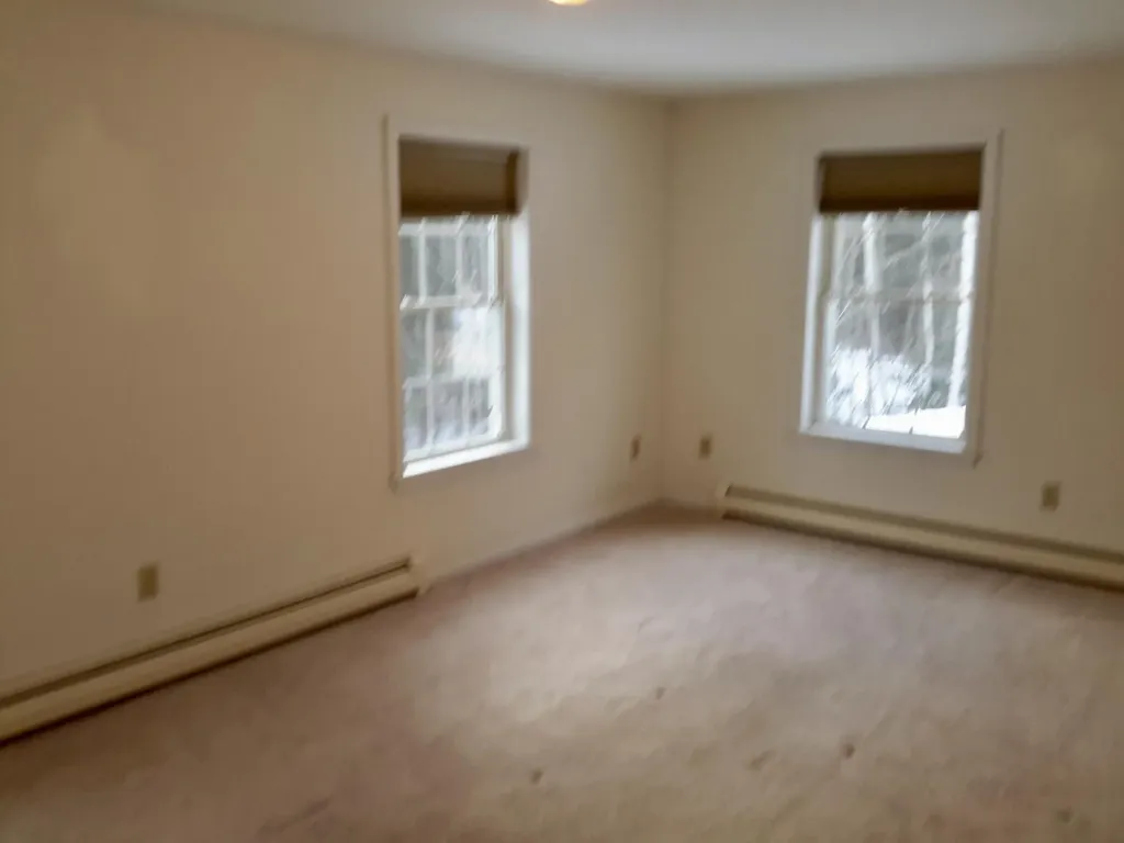 8 Martins Lane Glenburn ME 04401