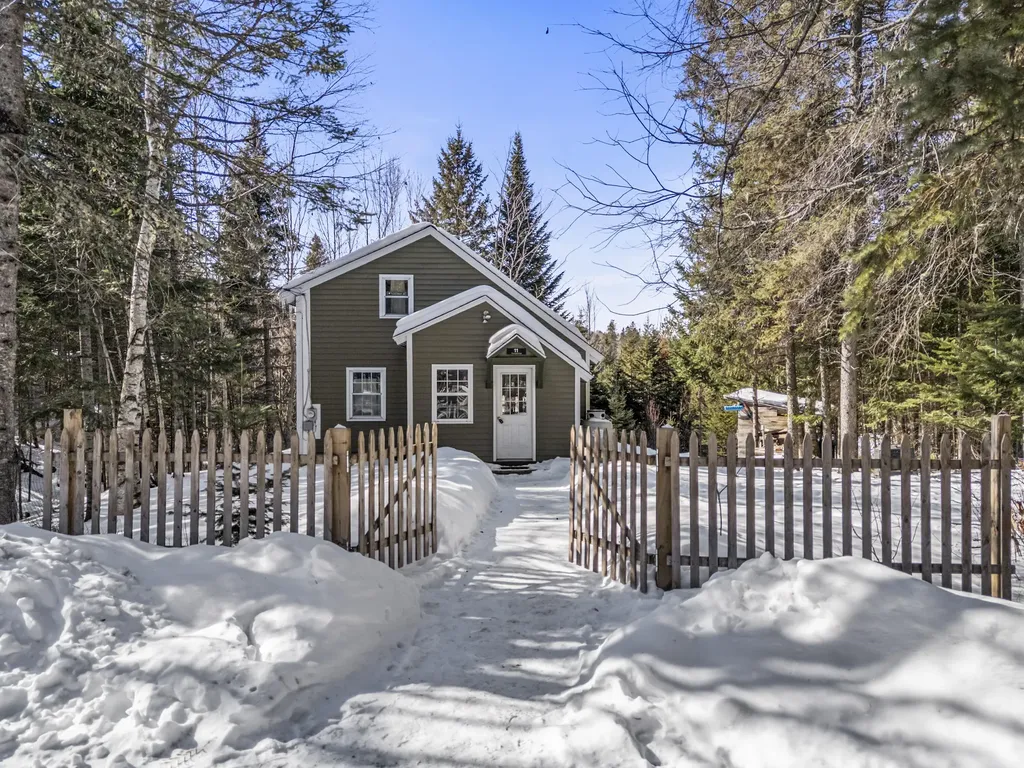 11 Porcupine Trail Coplin Plt ME 04982