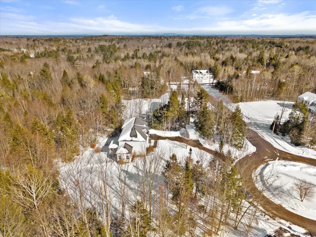 19 Crestview Drive Orono ME 04473