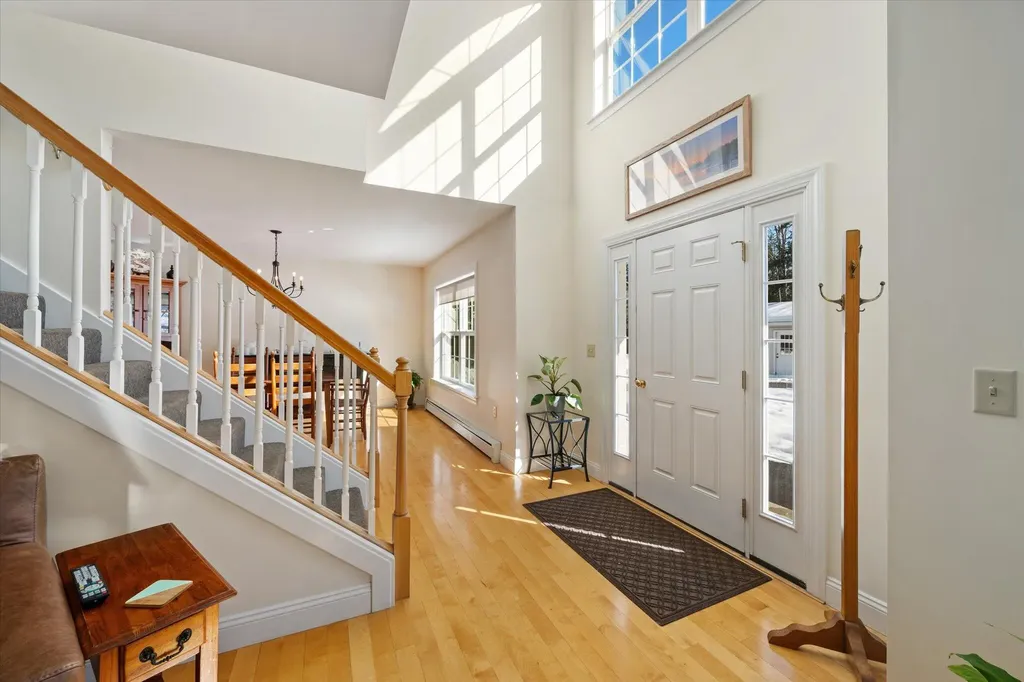 19 Crestview Drive Orono ME 04473
