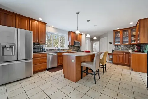 19 Crestview Drive Orono ME 04473