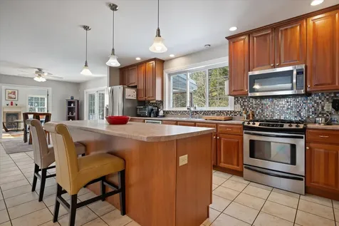 19 Crestview Drive Orono ME 04473