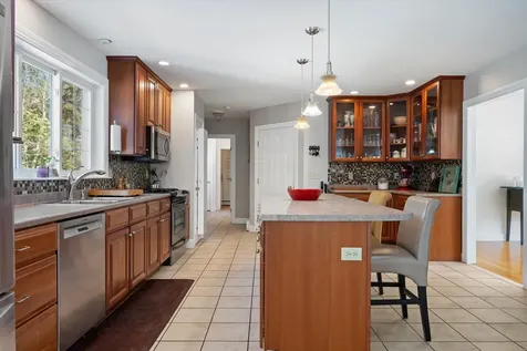 19 Crestview Drive Orono ME 04473