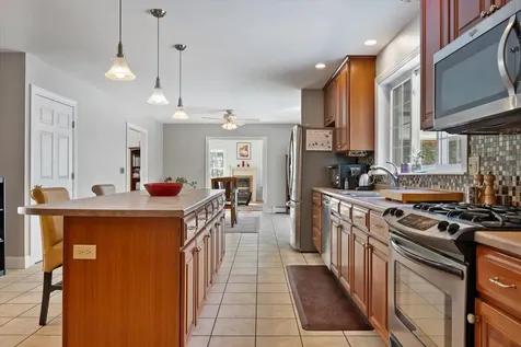 19 Crestview Drive Orono ME 04473