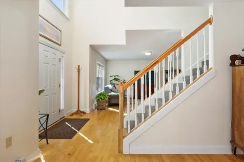 19 Crestview Drive Orono ME 04473