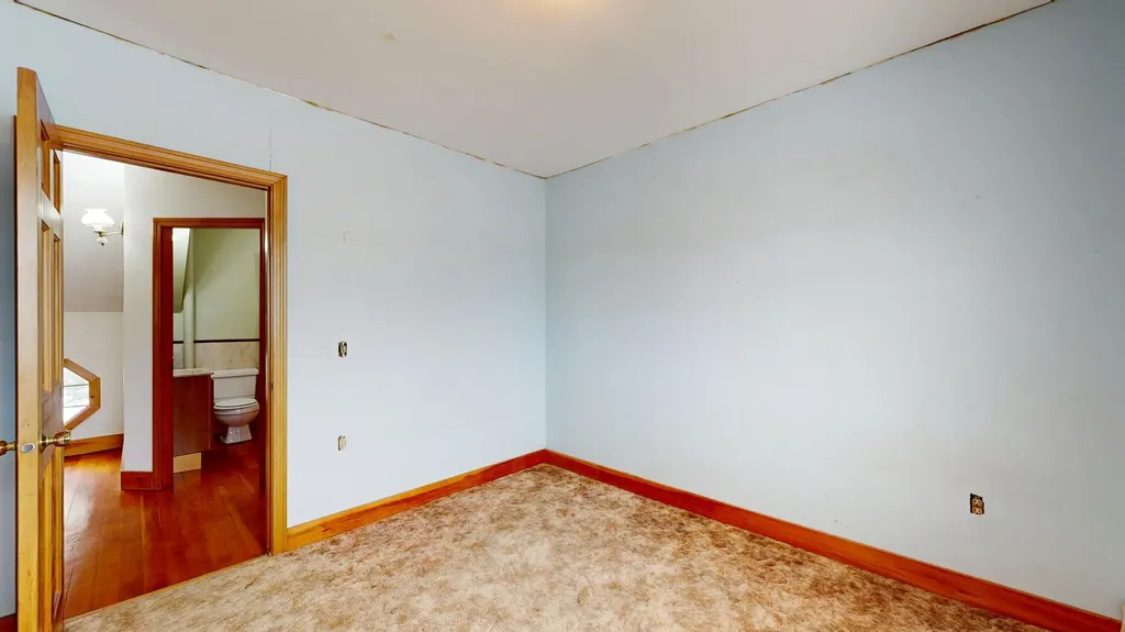 1696 Federal Road Livermore ME 04253