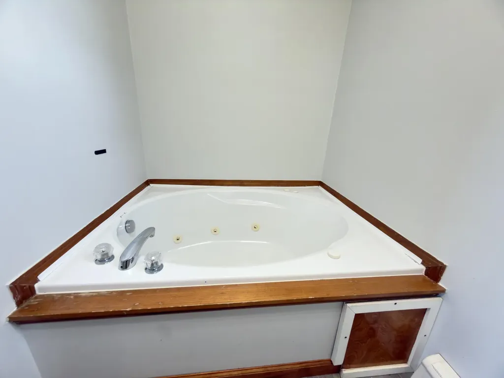 132 Sunny Hollow Place Bangor ME 04401