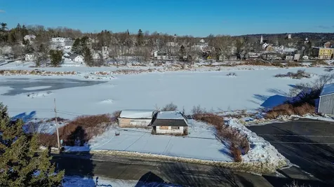 9 Grove Street Machias ME 04654