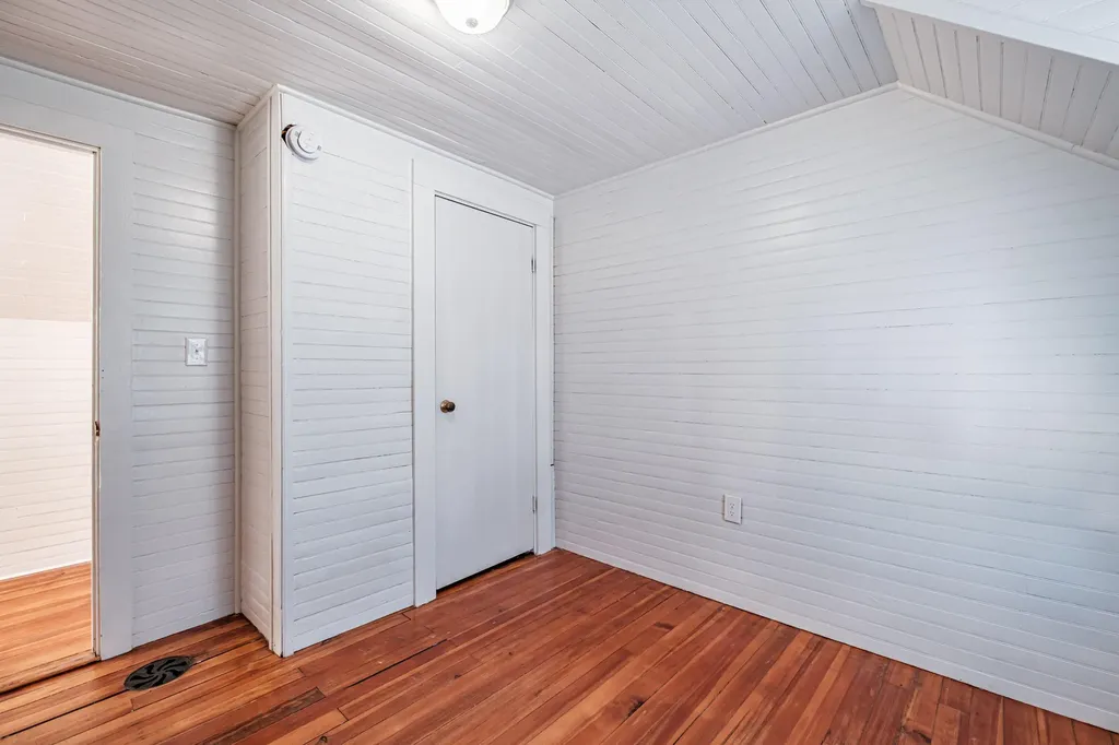 107 Ocean Avenue Old Orchard Beach ME 04064