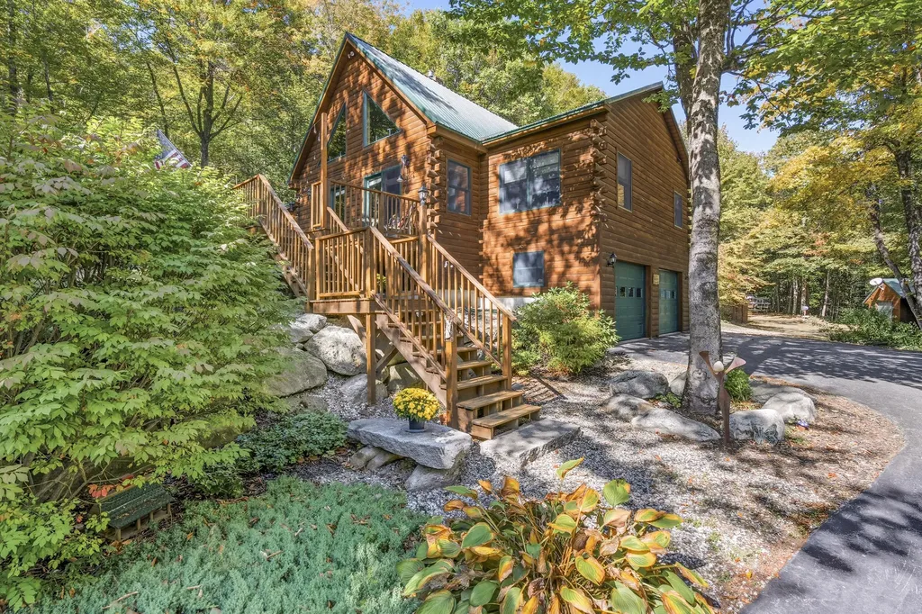 27 Bull Run Gray ME 04039