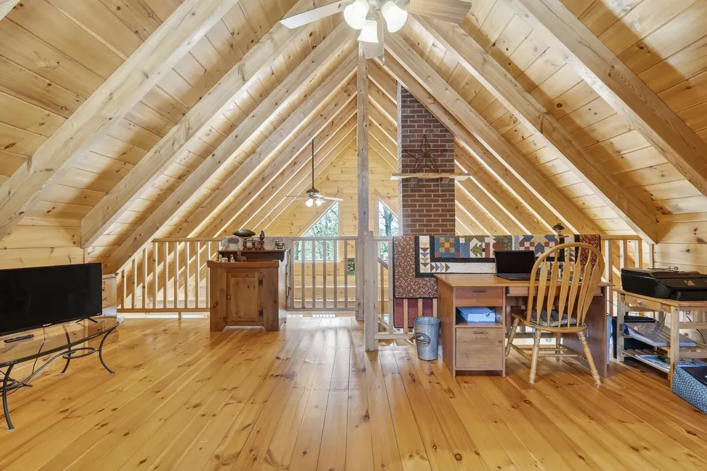 27 Bull Run Gray ME 04039