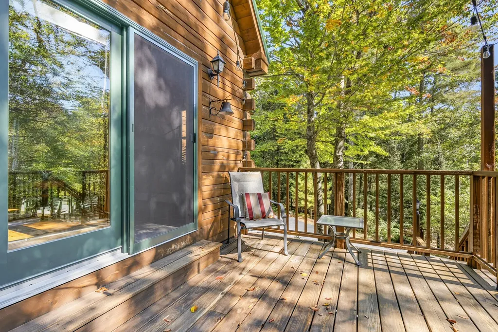27 Bull Run Gray ME 04039