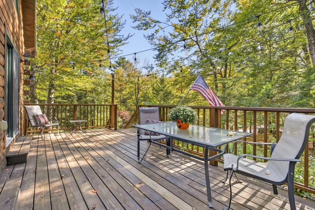 27 Bull Run Gray ME 04039
