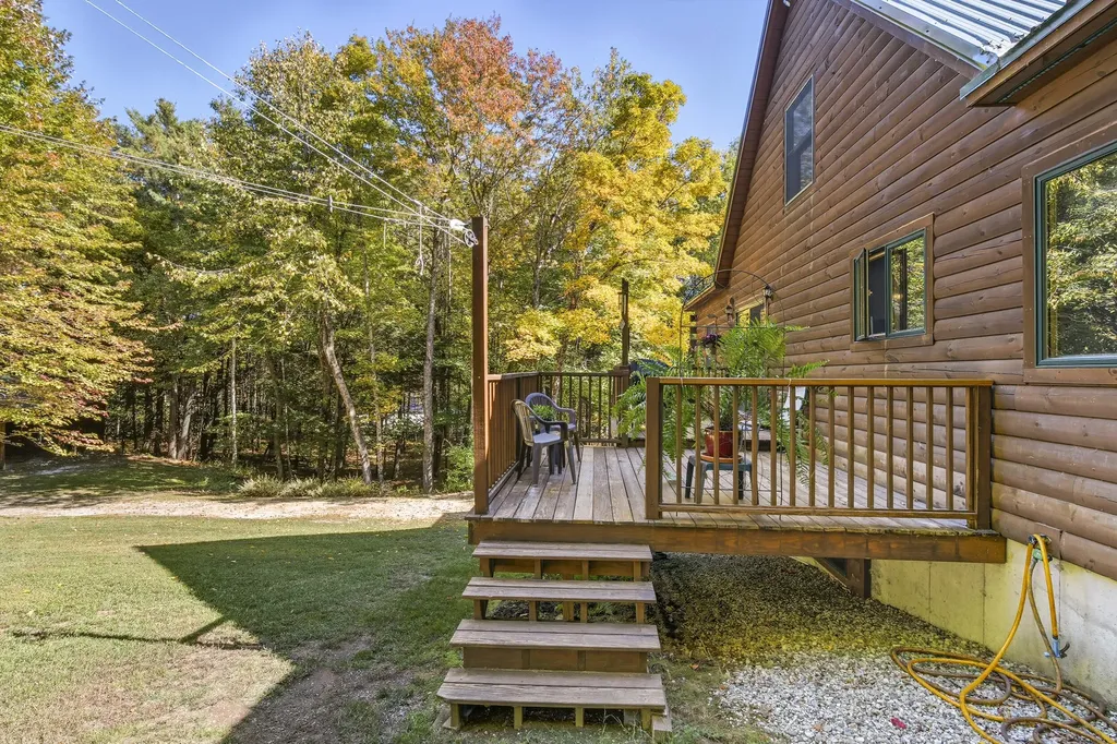 27 Bull Run Gray ME 04039