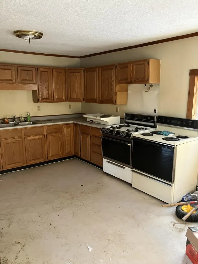 307 Main Street Baileyville ME 04694
