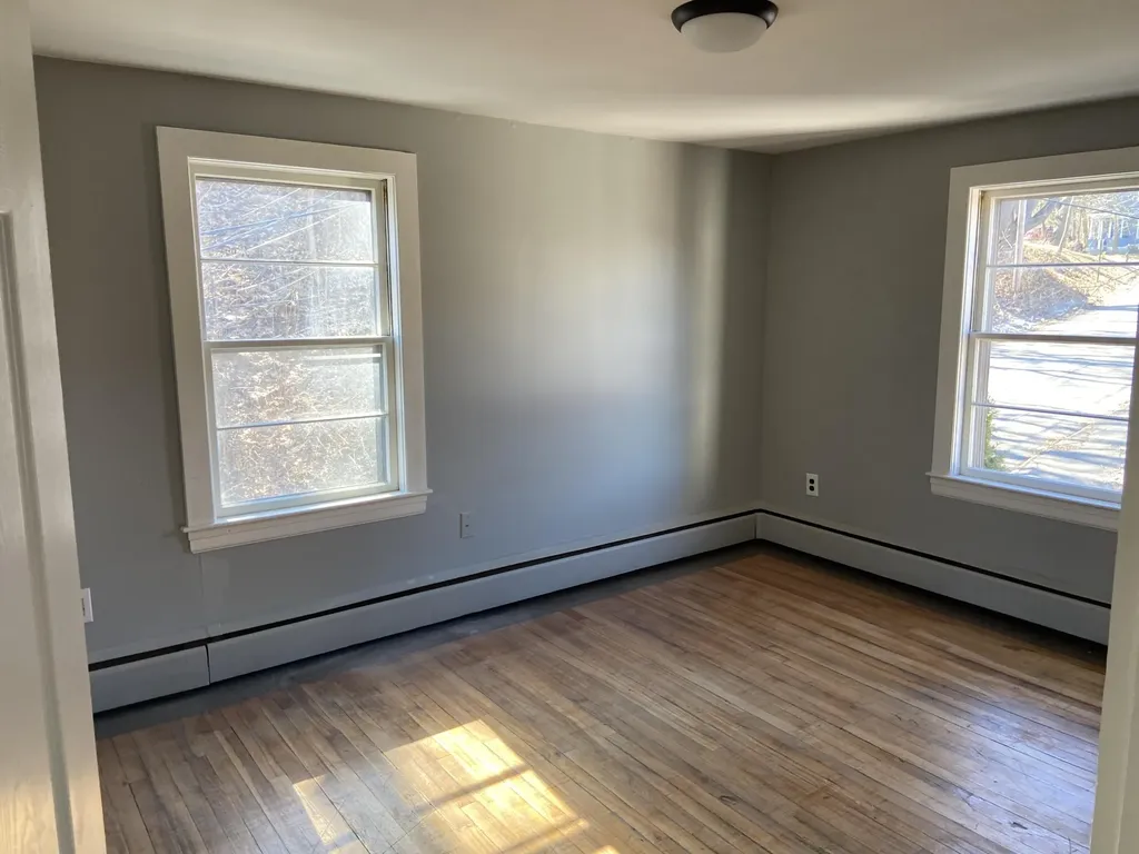 21 Laurel Street Augusta ME 04330