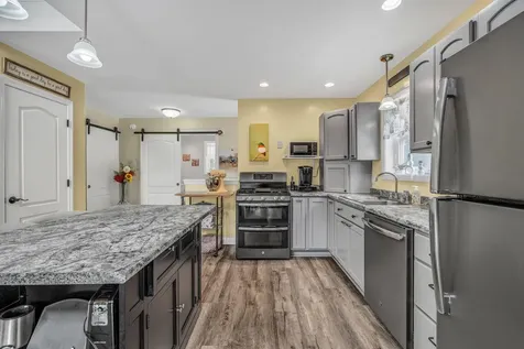 291 White Point Estates Road Lincoln ME 04457