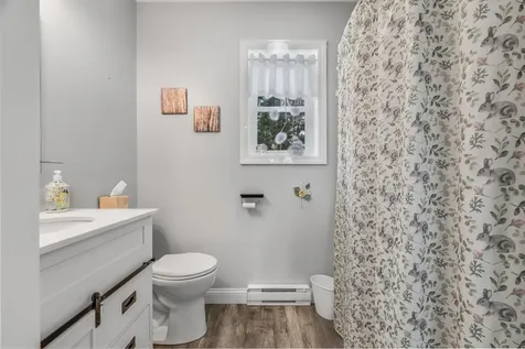 291 White Point Estates Road Lincoln ME 04457
