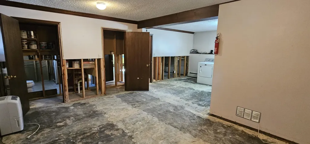 12 Harry Street Winslow ME 04901