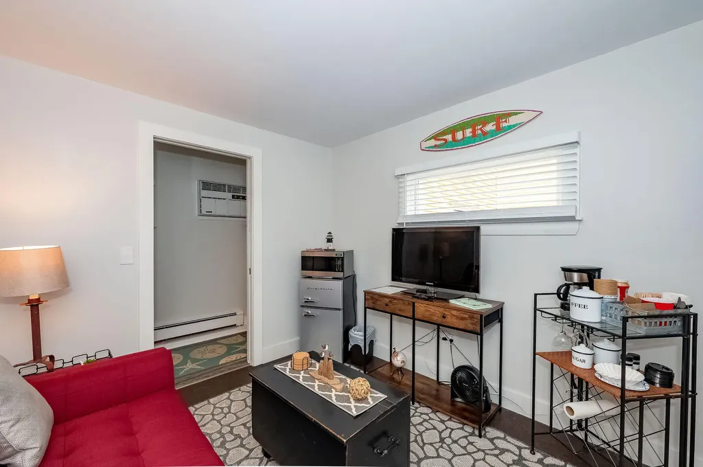 281 York Street York ME 03909