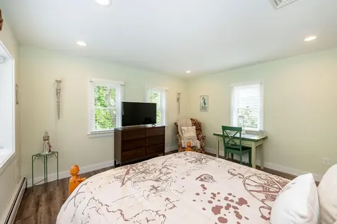 281 York Street York ME 03909