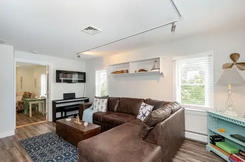 281 York Street York ME 03909
