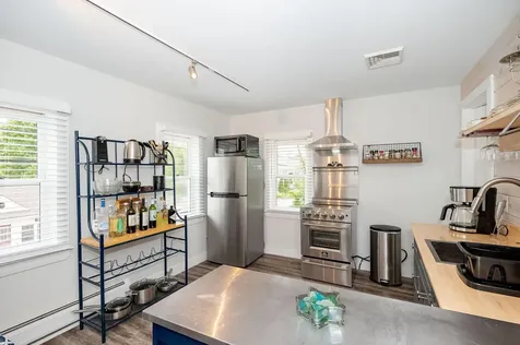 281 York Street York ME 03909