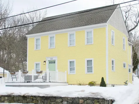 281 York Street York ME 03909