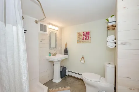 281 York Street York ME 03909