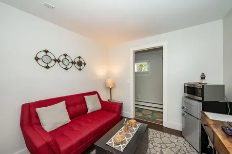 281 York Street York ME 03909