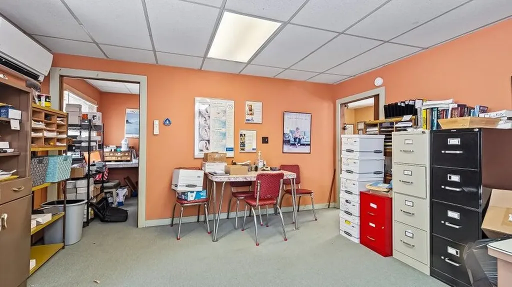 859 W Main Street Dover-foxcroft ME 04426