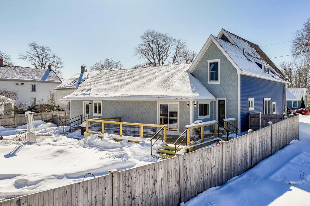 21 Maverick Street Rockland ME 04841