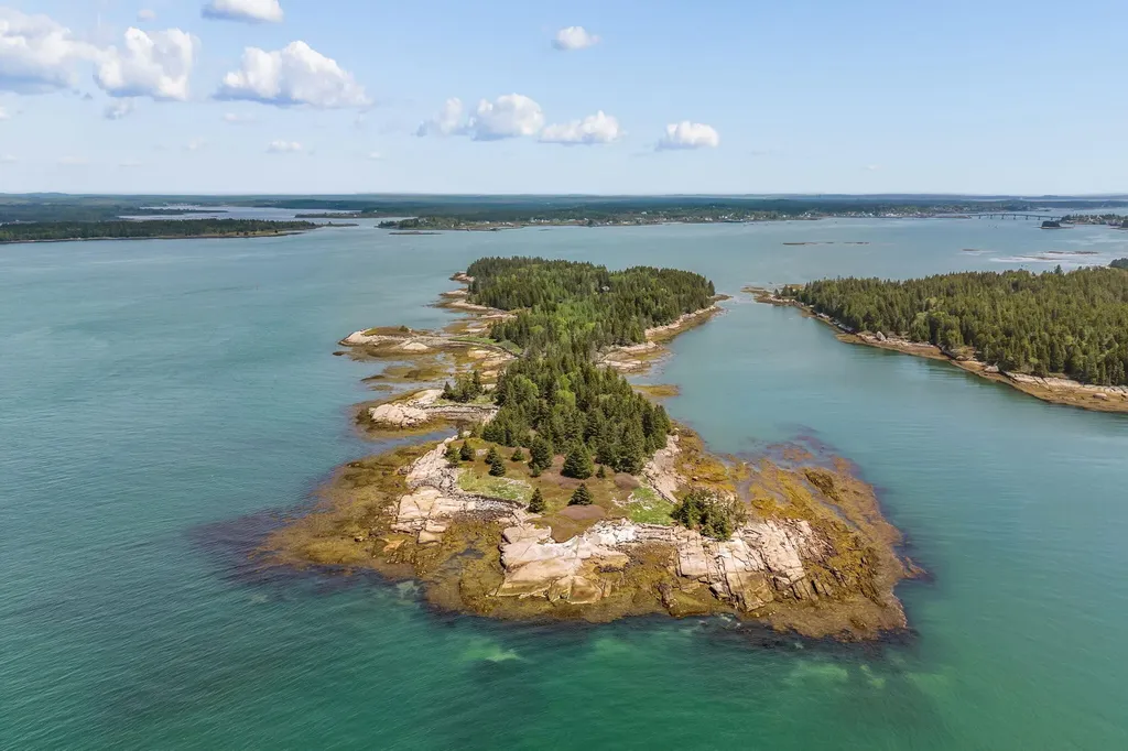 0 Pomp Island Beals ME 04611