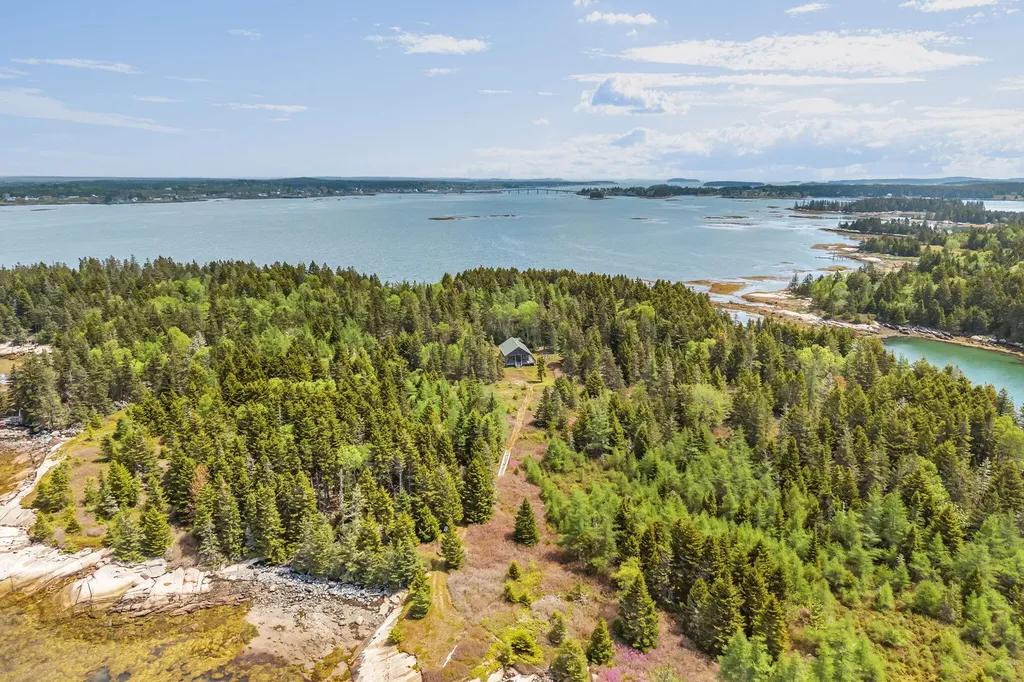 0 Pomp Island Beals ME 04611