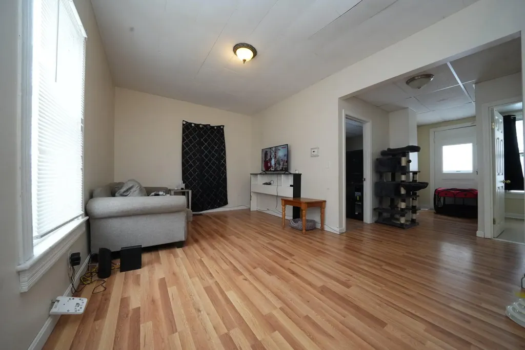 25 Margin Street Orono ME 04473