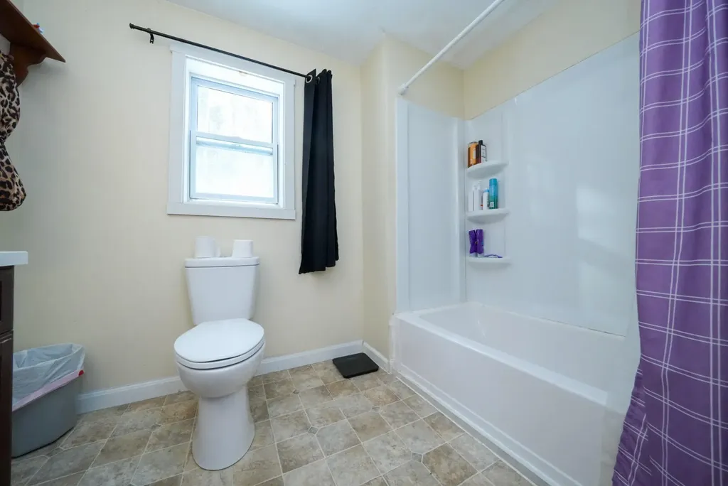 25 Margin Street Orono ME 04473