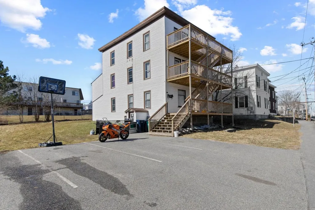 170 Cleaves Street Biddeford ME 04005